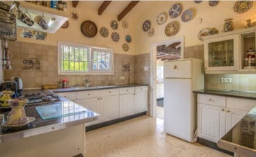 Cocina equipada del chalet de Vicens Ash Properties