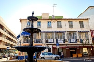 Encuéntrales en C/ La Mar, 38 (Dénia).