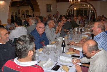 Miembros de la Penya La Marina
