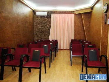 The English Institute Dénia Sala de proyección
