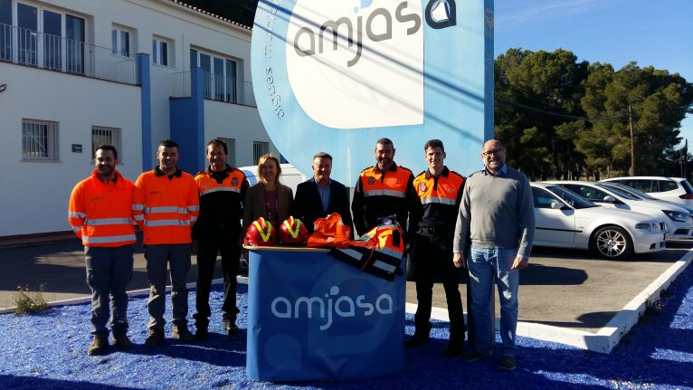 Amjasa dona materiales a Protección Civil