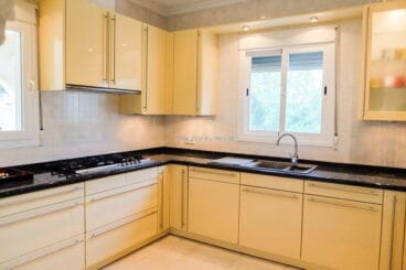 Cocina chalet Costa Nova Inmobiliaria Belen Quiroga