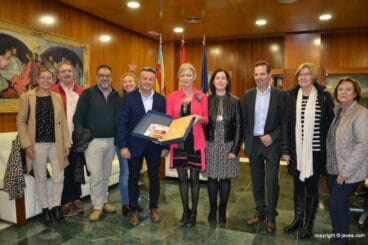 La consellera junto a los concejales