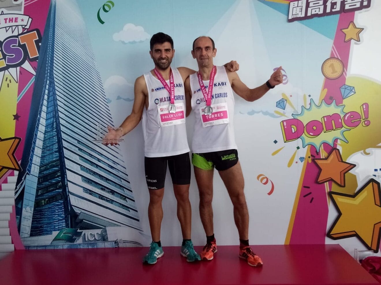 Nasio Cardona y Toni Soler en Hong Kong