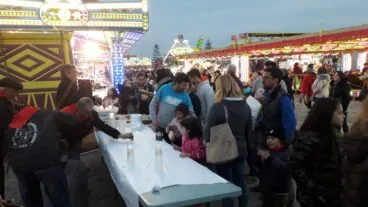 Chocolatada por la Penya La Burrera en la Feria de Atracciones