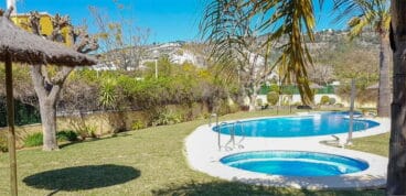 Piscina comunitaria Vicens Ash Propierties