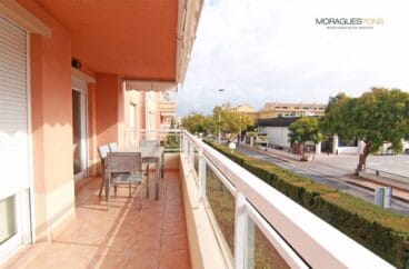 Terraza y balcón MORAGUESPONS Mediterranean Houses
