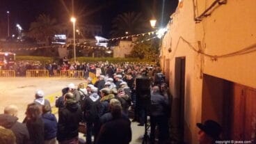 Xabia quema el pino de Sant Antoni