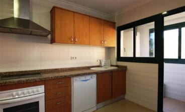 Cocina equipada Vicens Ash Propierties Javea