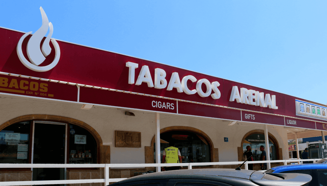 Fachada Tabacos del Arenal