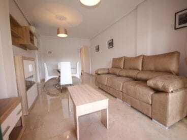 Amplio salón comedor del apartamento de Atina Inmobiliaria