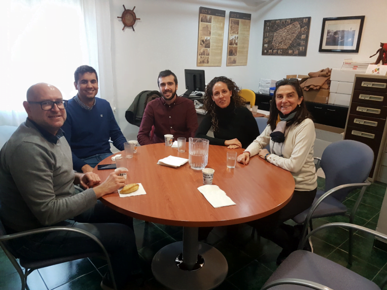 Reunión de Amjasa con Rubén y directivos del centro escolar
