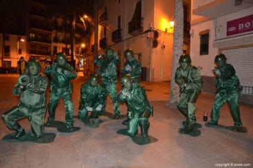 Disfraz de muñecos de fuerte