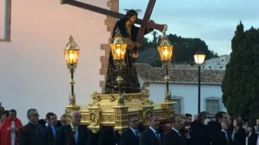 Procesión de Bajada de la imagen de Jesús Nazareno desde el Calvario