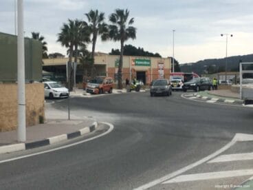 Accidente entre un coche y una moto