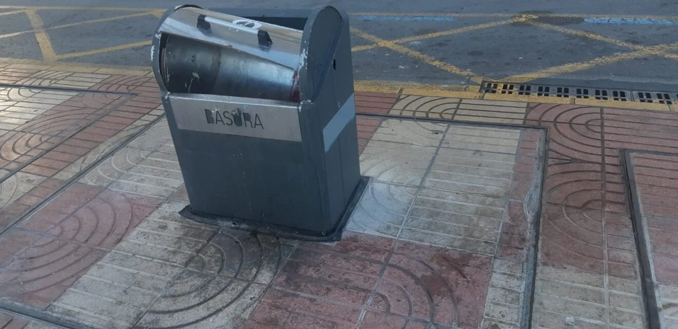 Contenedores rotos