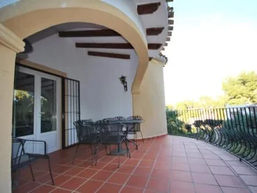 Terraza techada Atina Inmobiliaria