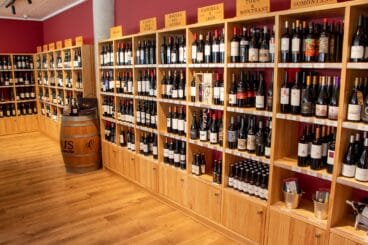 vinos-espanoles-separados-denominacion-origen-javea-casa-del-vino