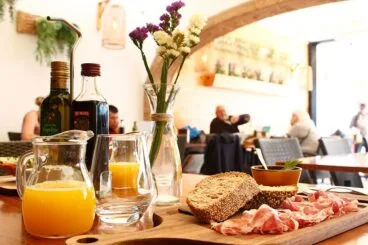 Amplia Carta Restaurante Posidonia