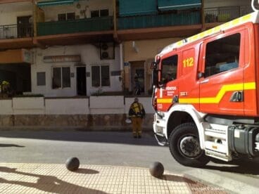 Camión de bomberos en el incendio