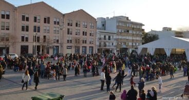Público participante en el Carnaval de Xàbia