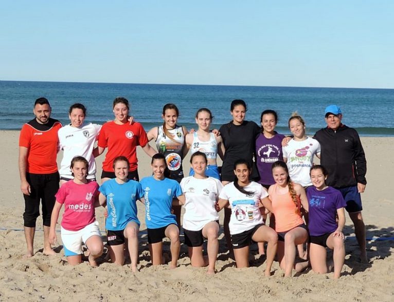 Convoqué par la sélection des jeunes de beach handball