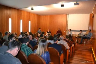 Debate político sobre Juventud