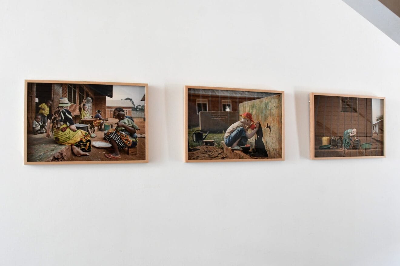 Exposición 'Albino' de Ana Palacios en el Hospital de Dénia