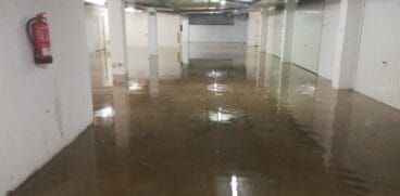 Garaje inundado