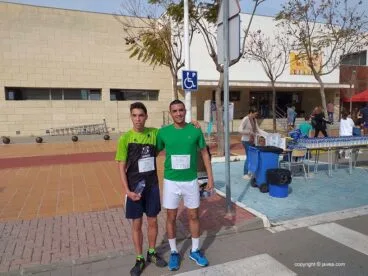 Participantes en la Marxa Solidaria del IES nº1