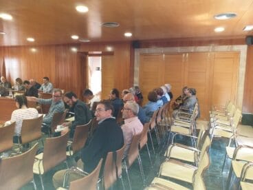 Vecinos asistentes al pleno