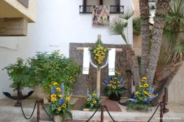 Cruces de flores Fiestas del Nazareno 2019 (17)