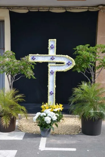 Cruces de flores Fiestas del Nazareno 2019 (4)