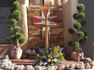 Cruces de flores de las Fiestas de Jesús Nazareno