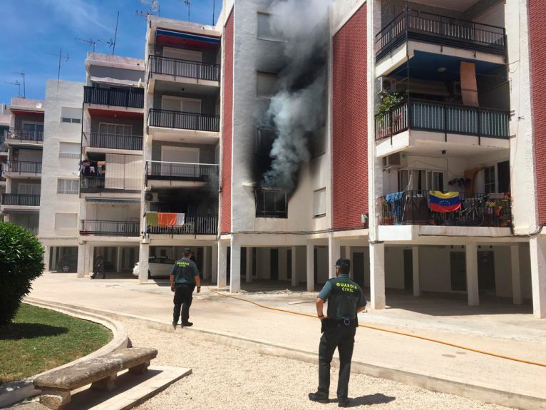 Incendio de una vivienda en la Playa del Arenal