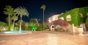 Jardín Chalet Montgó – Xabiga Inmobiliaria
