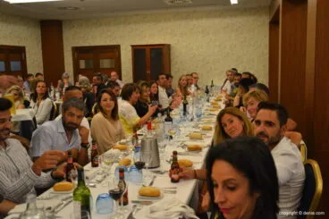 Atletas cenando