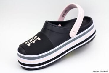 Crocs negras y rosas Calzados Ramón Marsal