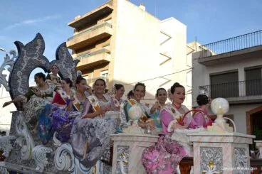 Desfile de Carrozas Fogueres Xàbia 2019 (20)