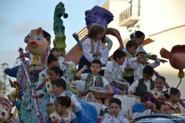 Desfile de Carrozas Fogueres Xàbia 2019 (47)