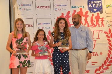 Julia Estruch, Meriel Luján y Ainhoa Savall