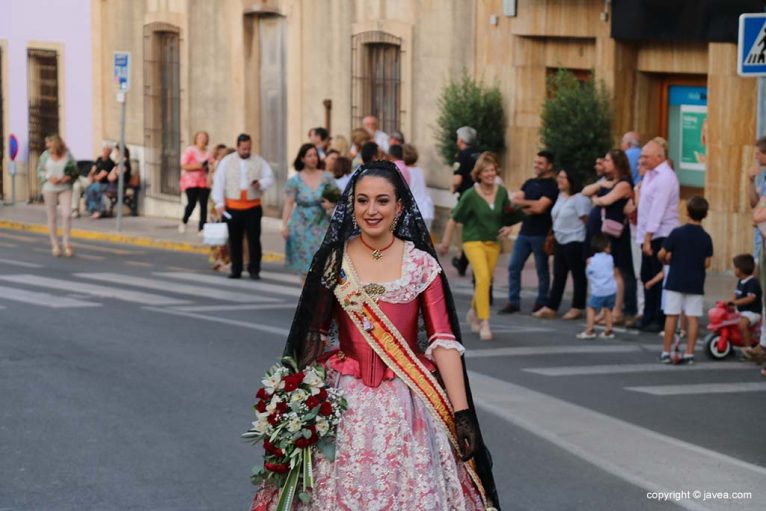 Ofrenda de flores a San Juan-Fogueres 2019 (102)