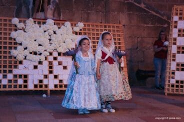 Ofrenda de flores a San Juan-Fogueres 2019 (141)