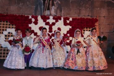 Ofrenda de flores a San Juan-Fogueres 2019 (178)