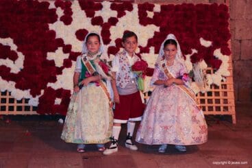 Ofrenda de flores a San Juan-Fogueres 2019 (197)