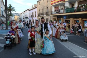 Ofrenda de flores a San Juan-Fogueres 2019 (37)