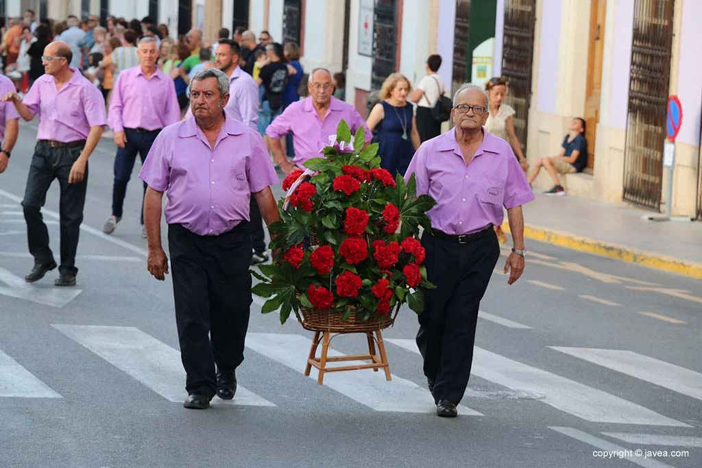 Ofrenda de flores a San Juan-Fogueres 2019 (59)