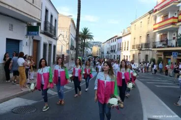 Ofrenda de flores a San Juan-Fogueres 2019 (6)