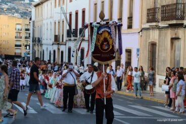 Ofrenda de flores a San Juan-Fogueres 2019 (61)
