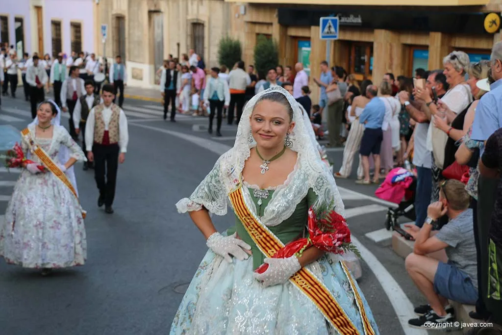 Ofrenda de flores a San Juan-Fogueres 2019 (91)